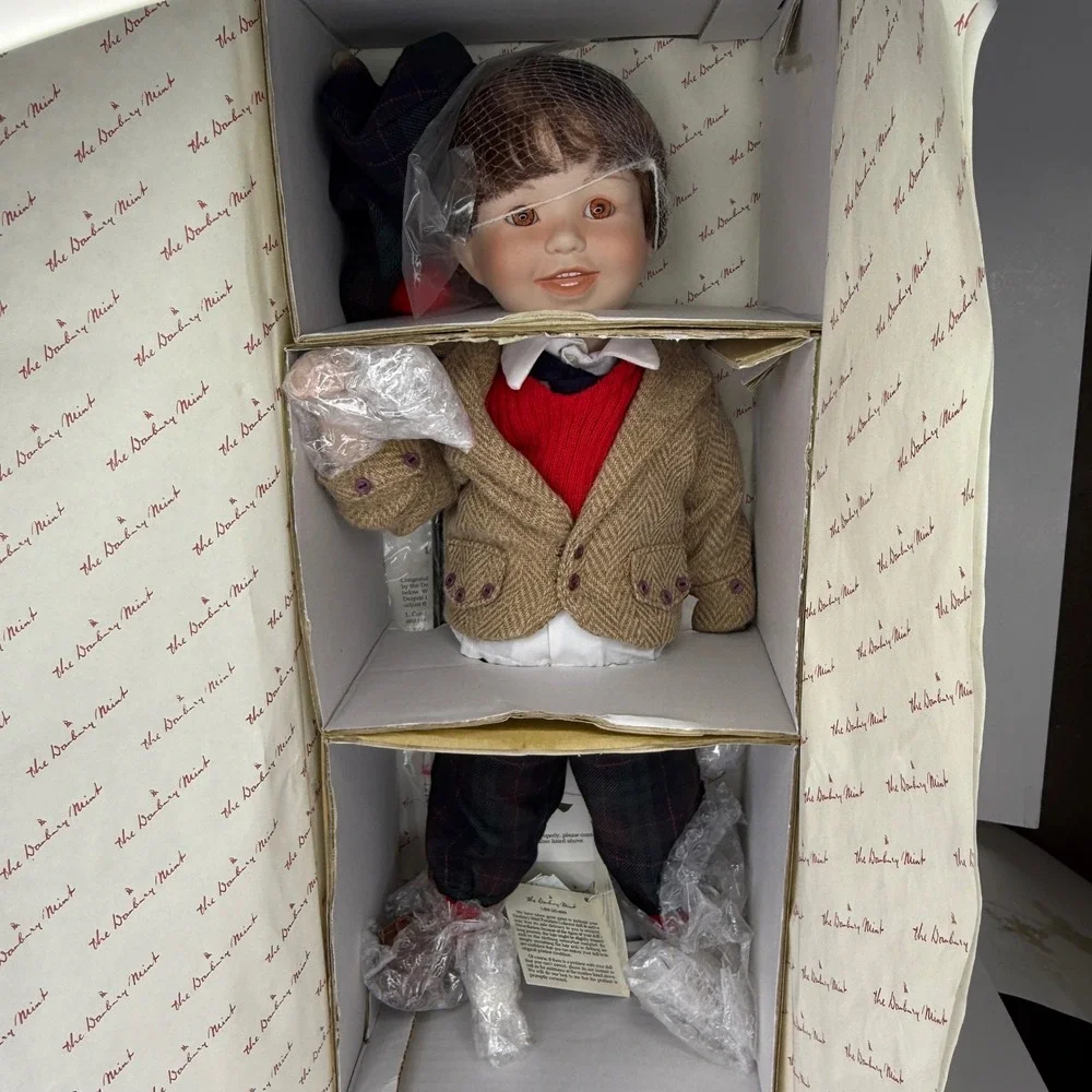 Colin Porcelain‎ Doll by Karen Scott Danbury Mint 1995 NIB Vintage Collector COA